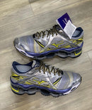 Mizuno Prophecy 1 (RELÍQUIA) Prata c/ Amarelo e Azul