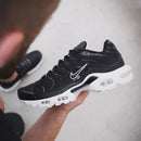 Nike AirMax TN Plus Preto c/ Branco 2