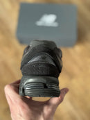 NEW BALANCE 2002 (preto/preto)