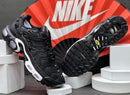 Nike AirMax TN Plus Preto c/ Solado Branco