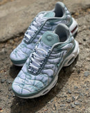 Nike AirMax TN Branco c/ Verde Musgo