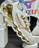 Mizuno Prophecy Sorayama Branco c/ Dourado