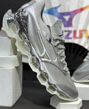 Mizuno Prophecy Sorayama Prata c/ Branco