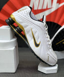 Nike Shox R4 Branco c/ Dourado