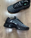 Nike AirMax TN Plus Cinza Preto c/ Cinza e Turquesa