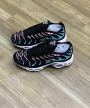 Nike AirMax TN Plus Preto c/ Verde Água e Rosa