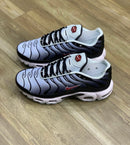 Nike AirMax TN Plus Branco c/ Preto e Vermelho