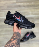 Nike AirMax TN Plus Preto c/ Vermelho e Azul