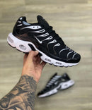 Nike AirMax TN Plus Preto c/ Branco