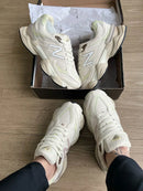 New Balance 9060 Bege Lima
